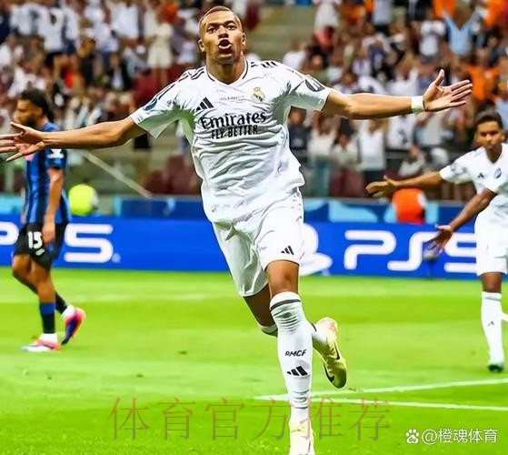 太阳报:一位皇马的球迷烧毁了姆巴佩的球衣 太阳报:一位皇马的球迷烧毁了姆巴佩的球衣